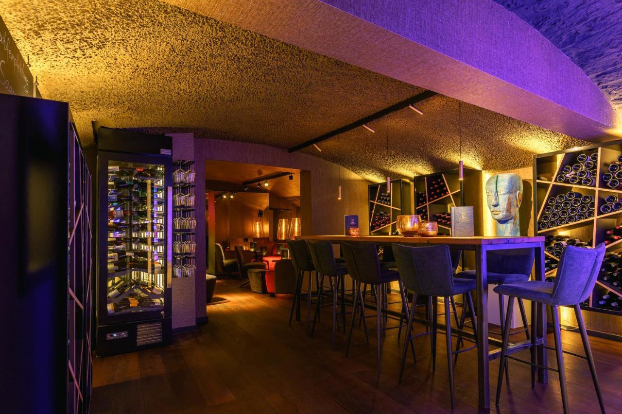 Hotel Erasmus - Mein Genuss- Und Wellnesshotel トラッセム エクステリア 写真