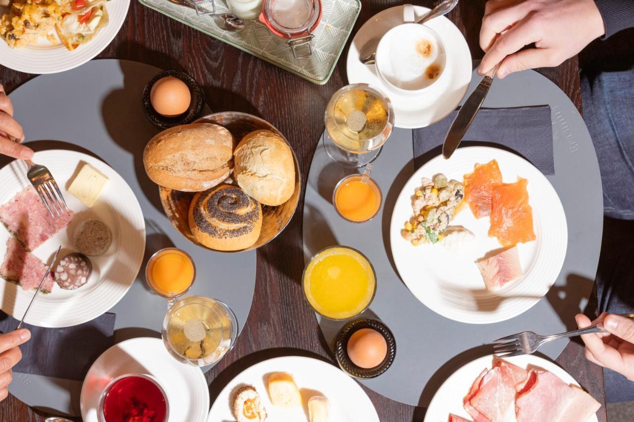 Hotel Erasmus - Mein Genuss- Und Wellnesshotel トラッセム エクステリア 写真
