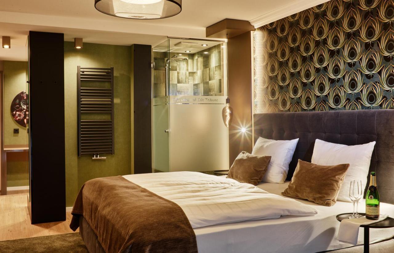 Hotel Erasmus - Mein Genuss- Und Wellnesshotel トラッセム エクステリア 写真